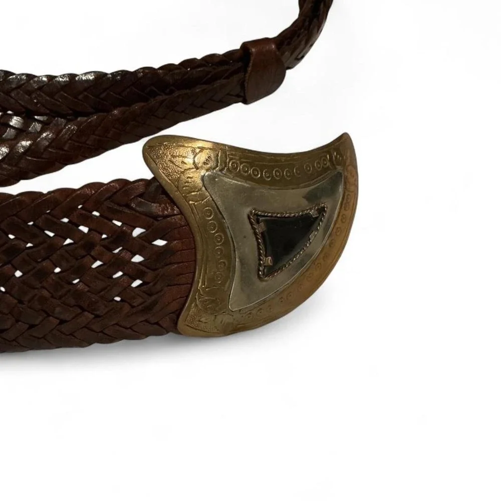 VTG Chico's Morocco Brown Bohemian Braided Leather‎ Belt with a metal buckle.